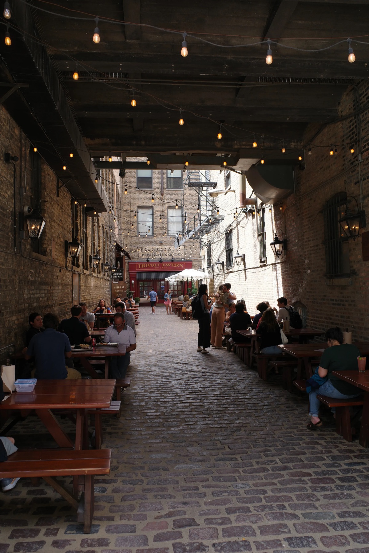 Dinner in the alley